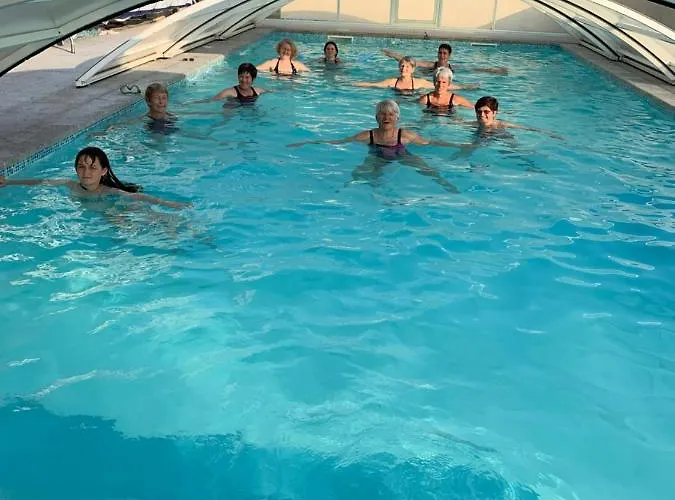 Gentiane 2 A 3 Personnes Wifi Sdb Partagee Homestay *